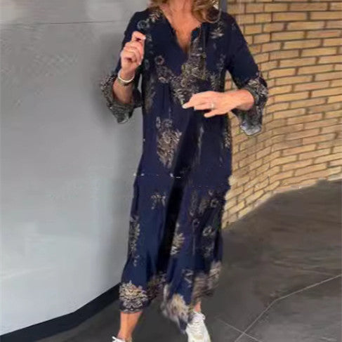 Bohemian Kleid mit V-Ausschnitt, Knöpfen und langen Ärmeln von BerlinGlamour