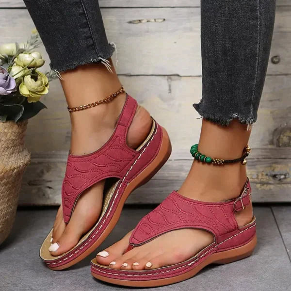 Komfortable und orthopädische Damensandalen für den Sommer
