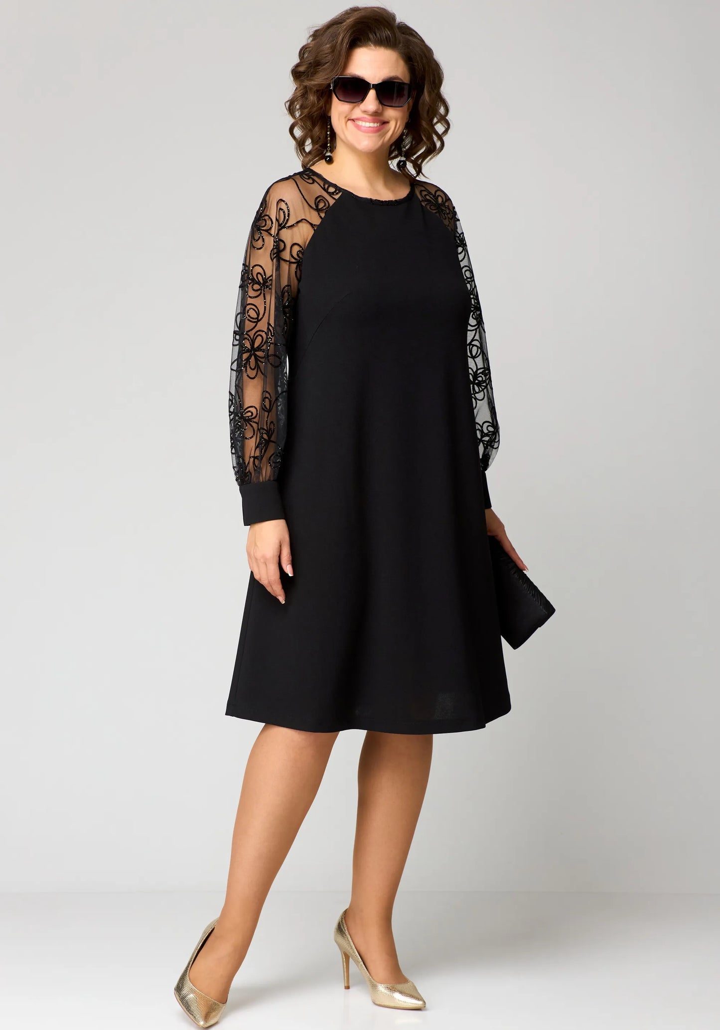 Elegante Abendrobe A-Linie mit Stickerei