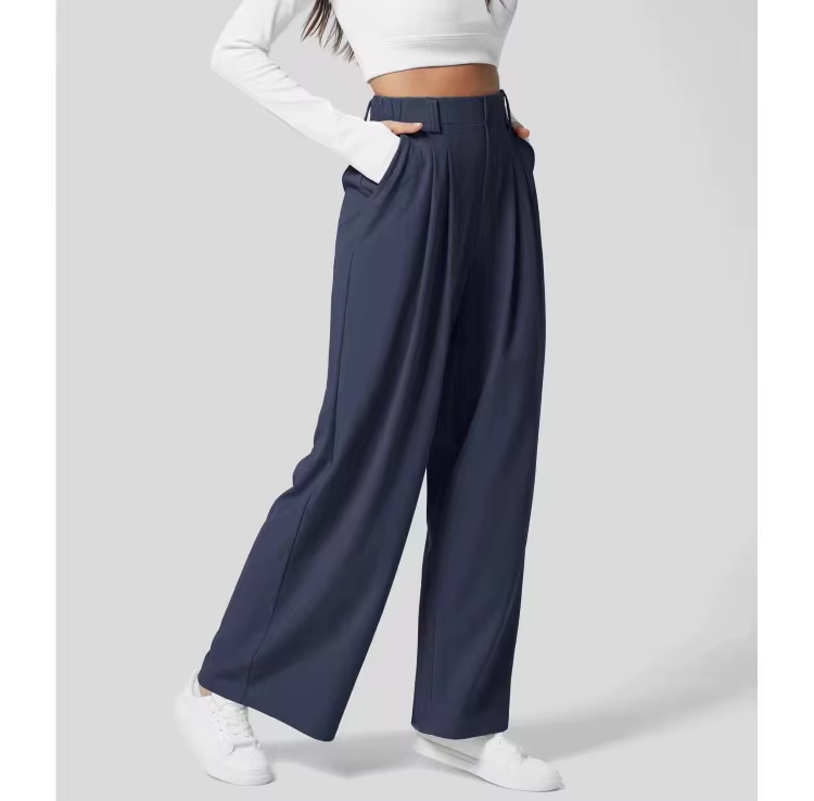 Faye Hose navyblau, stylisch und bequem
