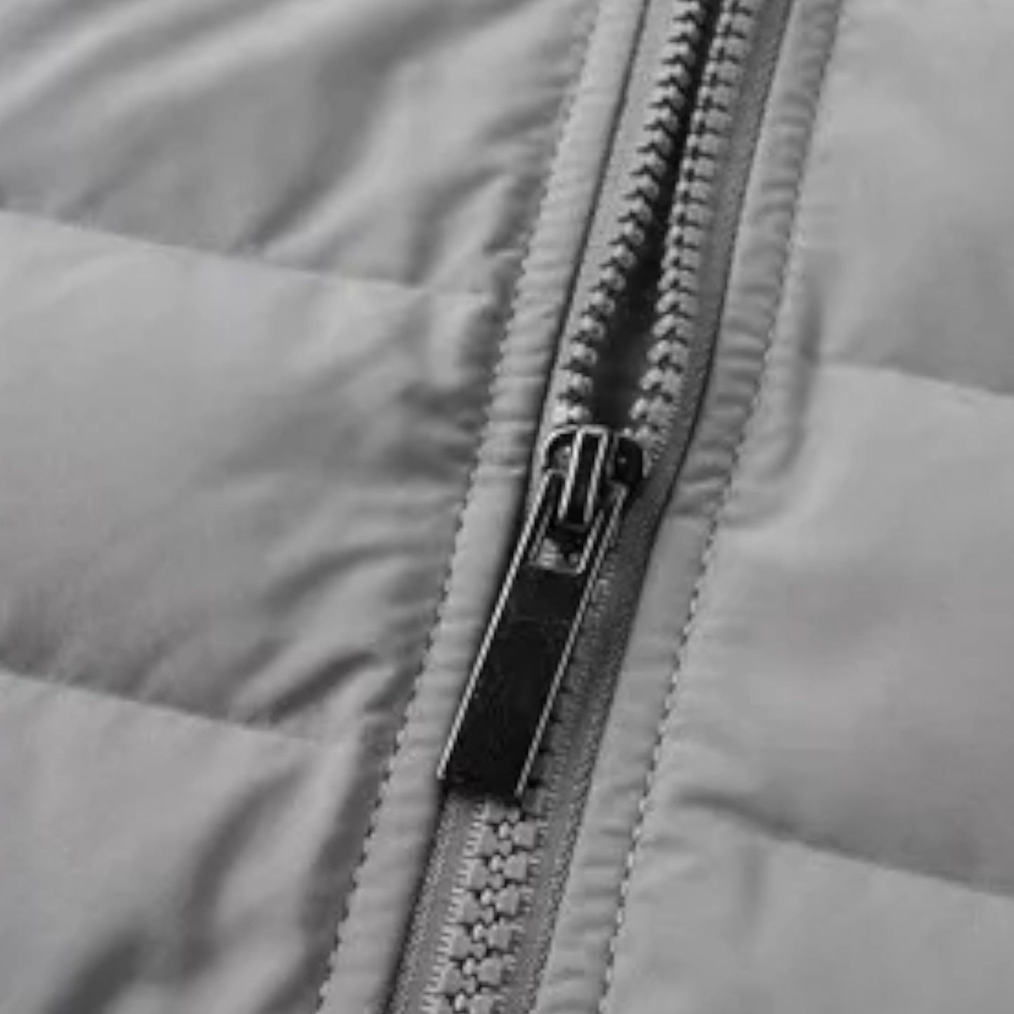 Maison Dresson | Daunenjacke mit Kapuze für Herren – gespleißter Steppstil 7