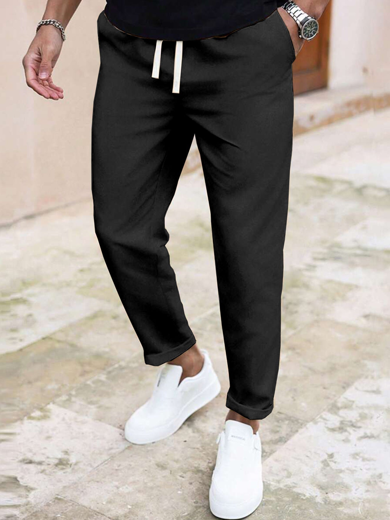 Bequeme Herren Trainingshose mit verstellbarem Bund Sportlich