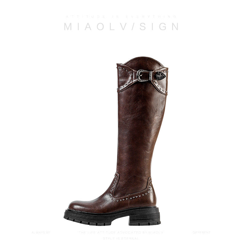 Damen Stiefel mit Nieten Blockabsatz Robust Modern