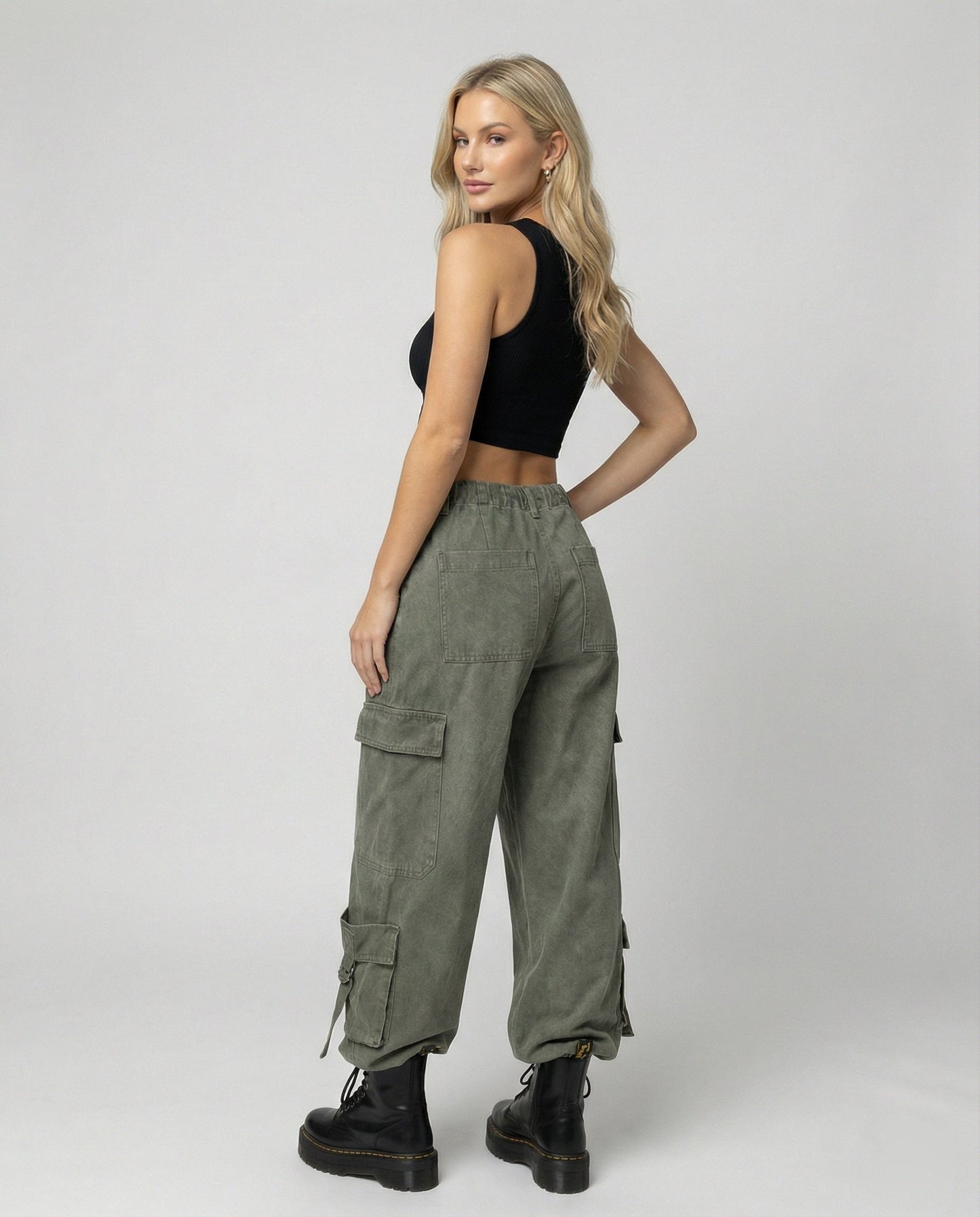 Damen Cargo-Hose Extrabreit mit Reißverschlusstaschen und verstellbaren Bändern