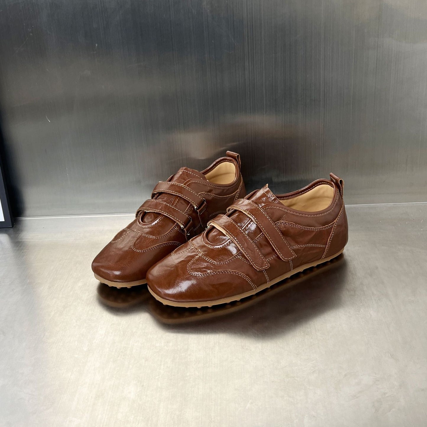 Damen Sneaker Glänzend Weich Klettverschluss