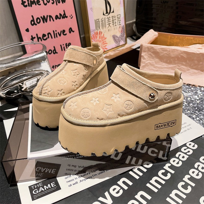 Damen Clogs Plattform Schuhe mit Reliefdesign und verstellbarem Riemen