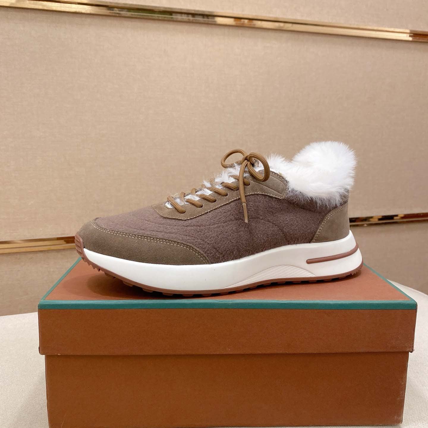 Damen Sneaker Sportlich Fellkragen Schwarz Winter