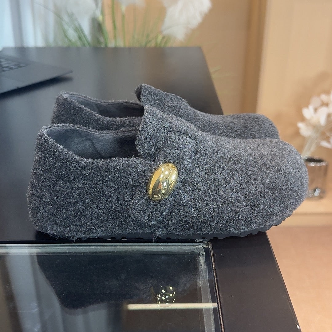 Damen Filzhausschuhe Weich Warm mit Knopfverschluss