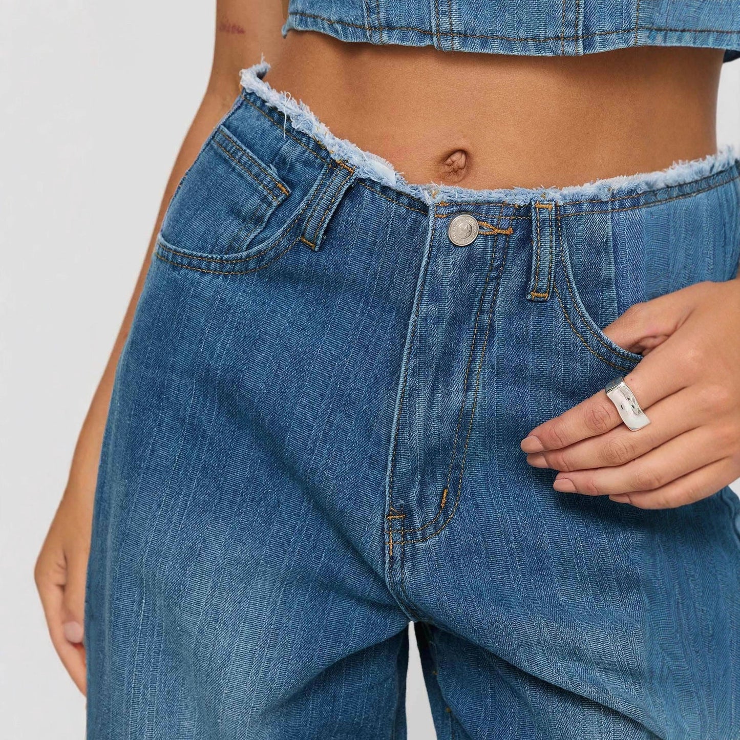 Hohe Damen Jeans Mit Fransen Weite Bein