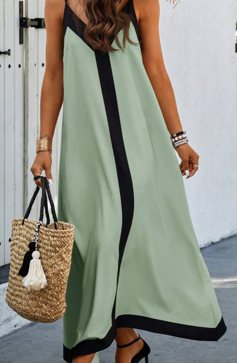 Langes V-Ausschnitt Maxi-Kleid mit Kontrastdetails Modern