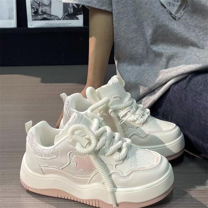 Damen Sneaker Modern Trendy mit Applikationen