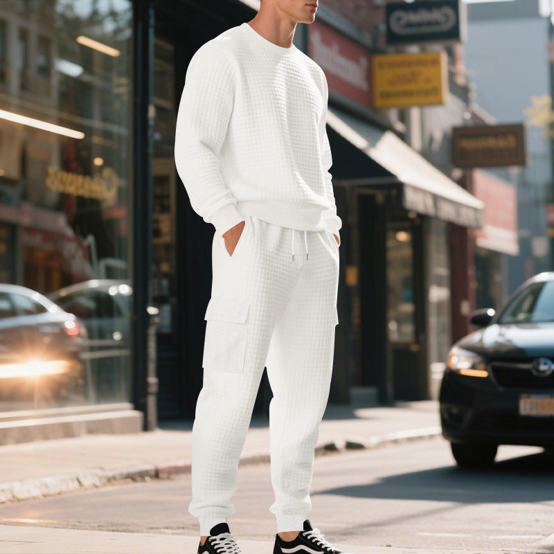 BerlinGlamour Sweatshirt und Cargohose Set - das ist der perfekte Begleiter für deinen nächsten Städttrip. Der lässige Sweatshirt ist aus hochwertigem Material gefertigt und bietet optimal