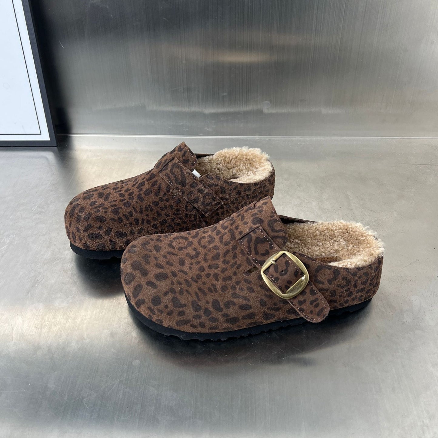 Damen Clogs Suede Bequem Weich Innenfutter Schnalle