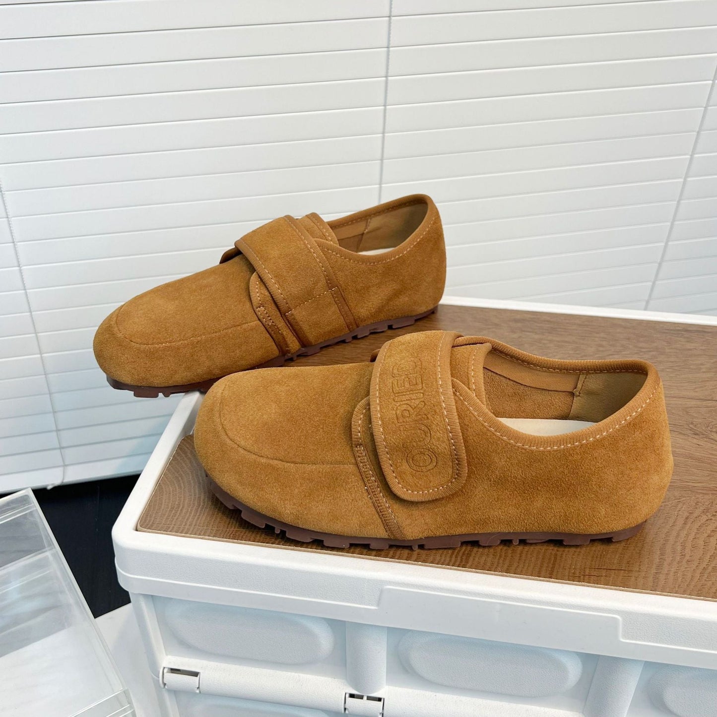 Damen Slipper Bequem Klettverschluss Warm