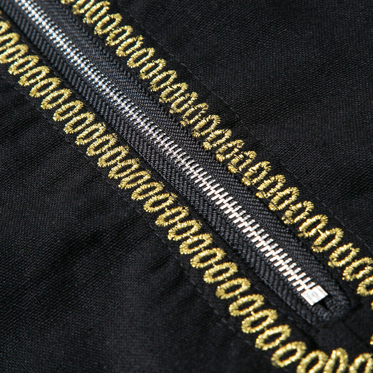 Herren Tunika Kleid Modern mit feinen Stickereien