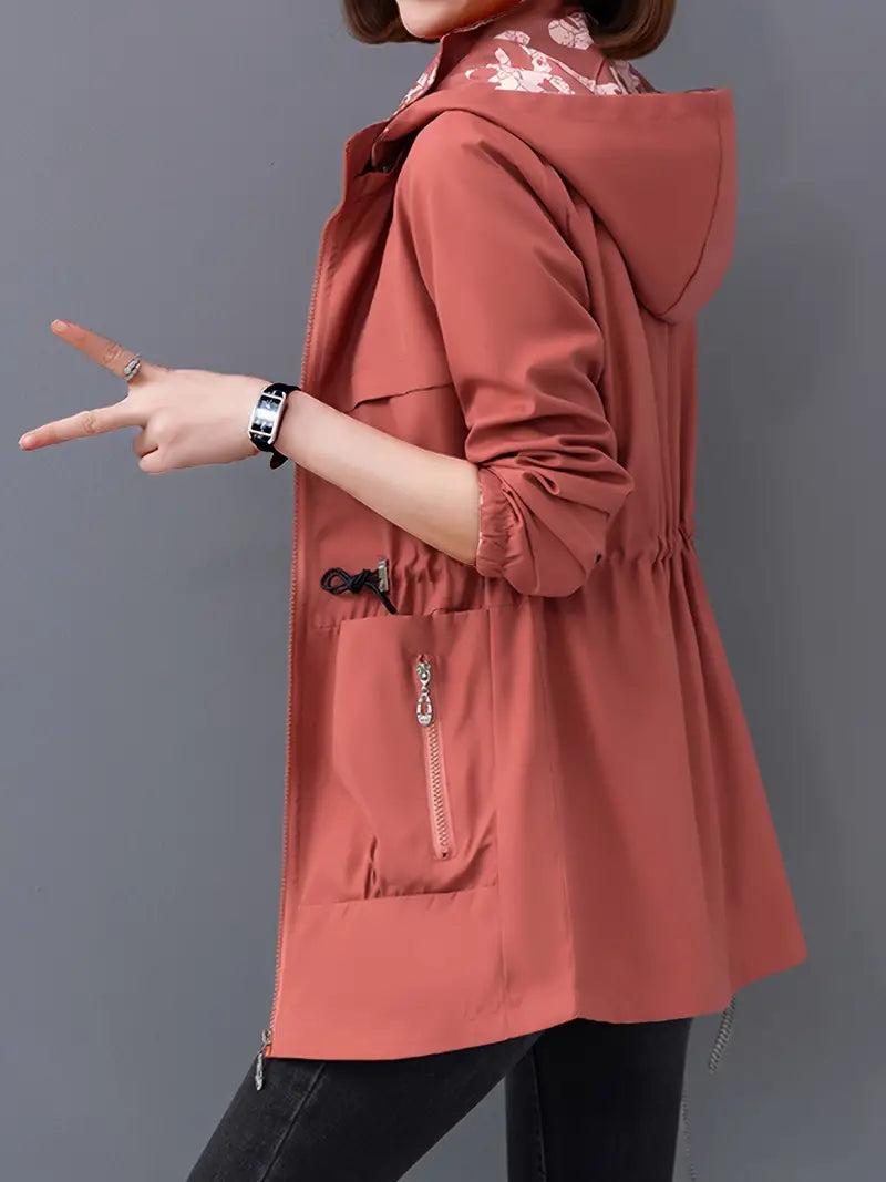 Shilune: Lockere Langarm-Kapuzenjacke mit Kordelzug für Outdoor-Aktivitäten