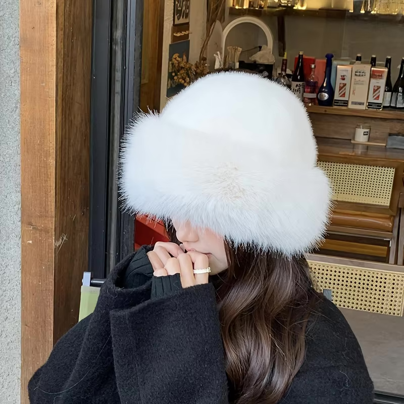 Elegante Damen Wintermütze Weich Furry