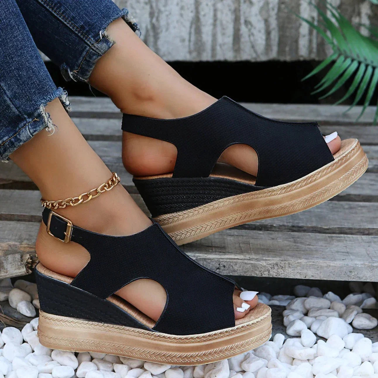 Sommersandalen von Jill – orthopädisch geformt mit Keil