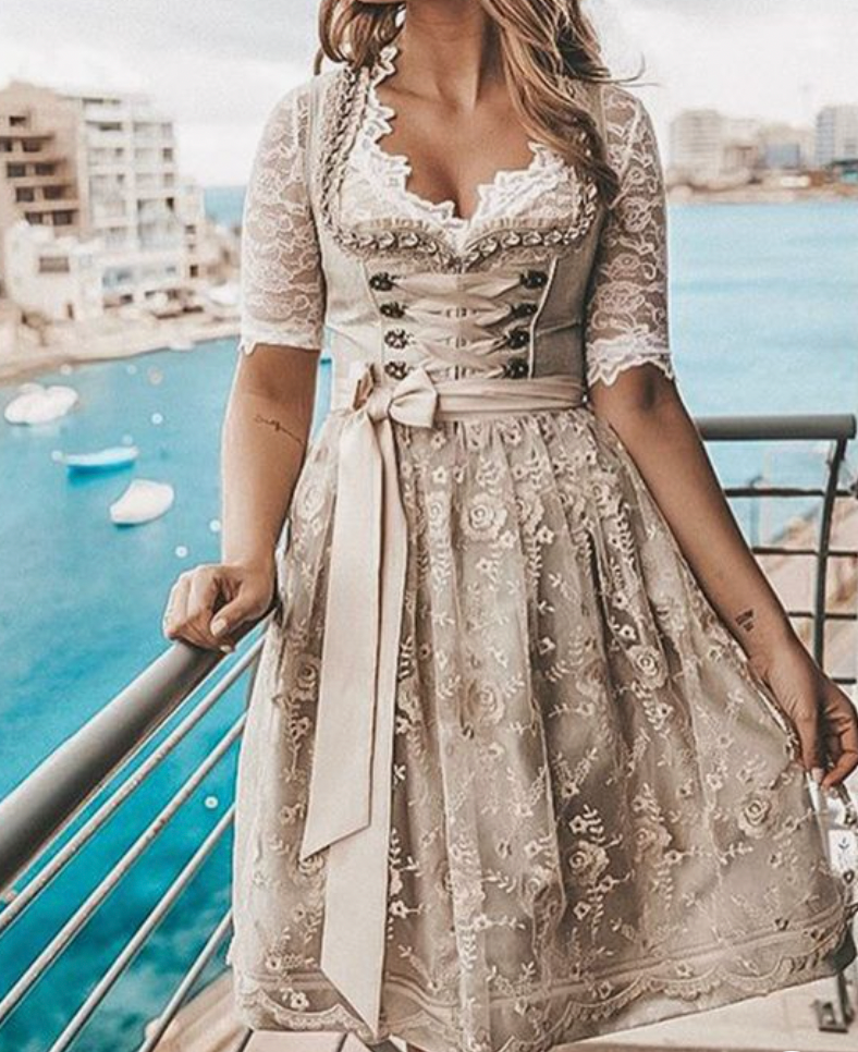 Damen Dirndl mit Schürze und Bluse Traditionell Bayerisch - BerlinGlamour