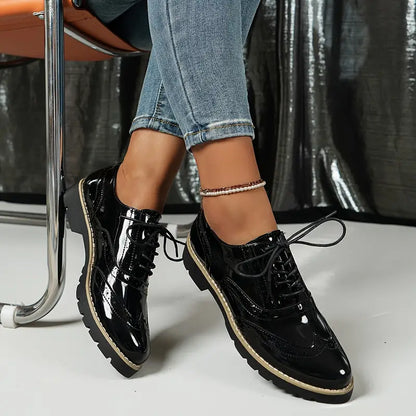 Elegante Frauen Lederschuhe Hochglanz
