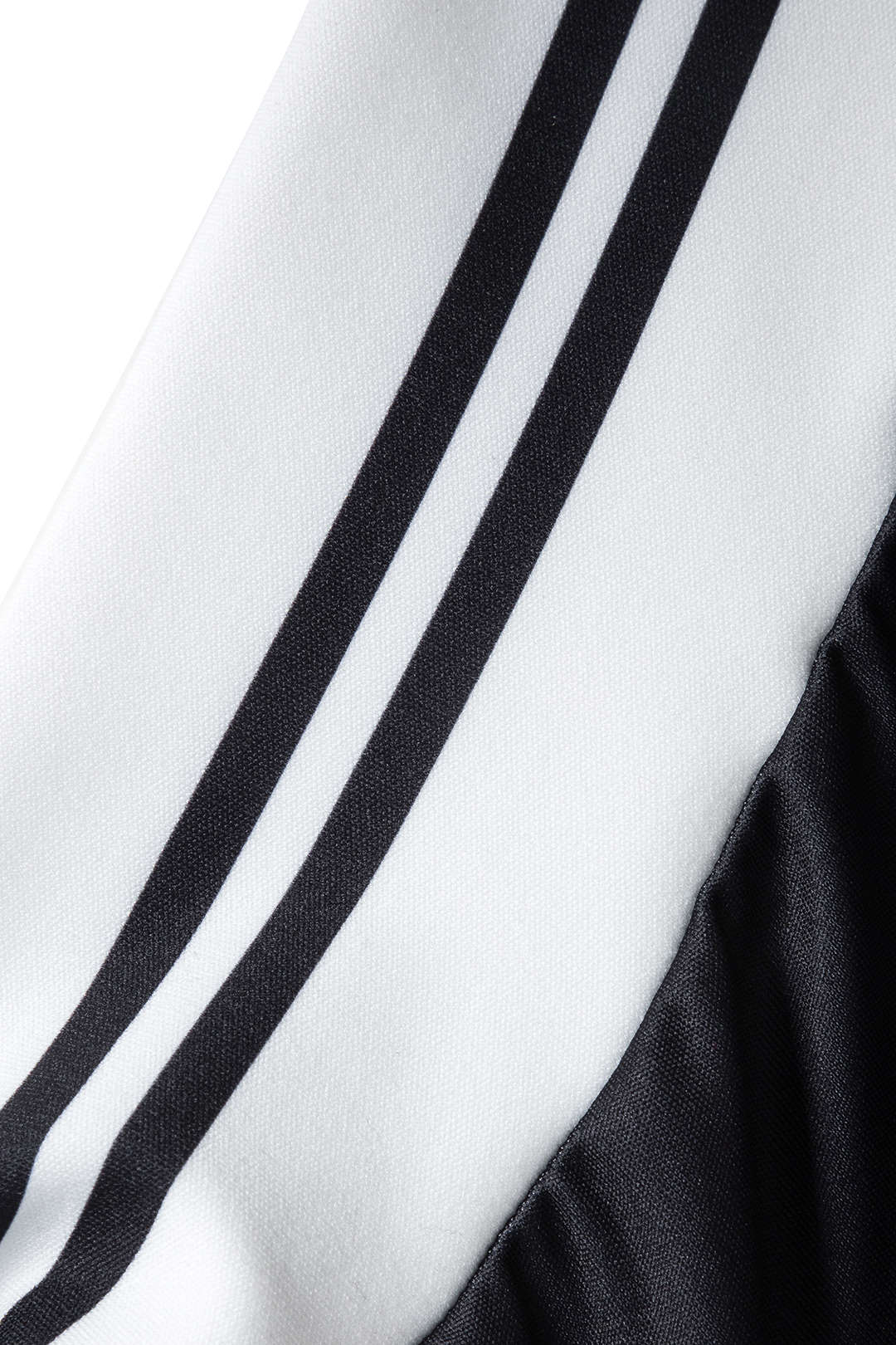 Sportliches Zweiteiler Set Cropped Jacke und weite Hose