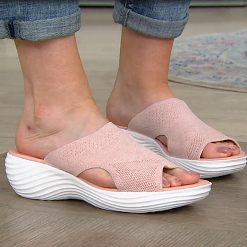 Bequeme orthopädische Hausschuhe für Damen
