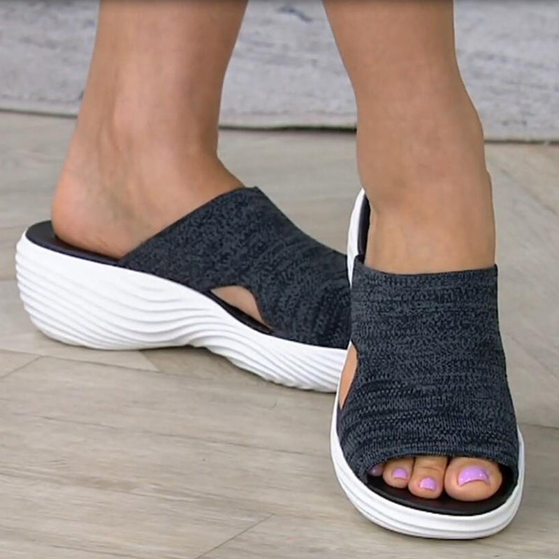Bequeme orthopädische Hausschuhe für Damen