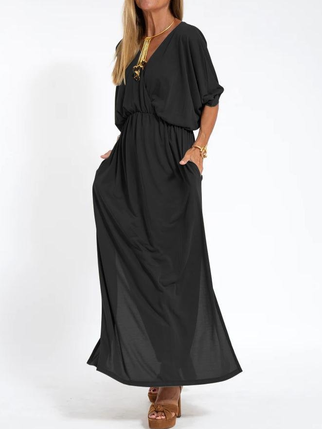 Hochtailliertes Kleid von BerlinGlamour mit Schlitz und V-Ausschnitt