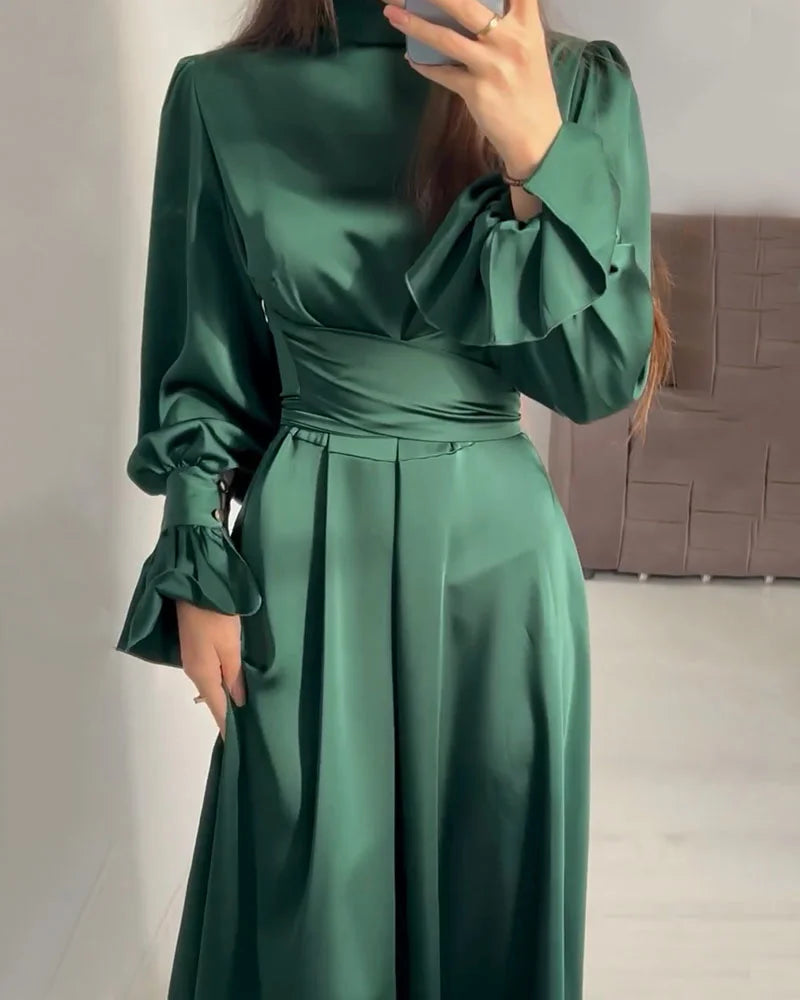 Elvie: Langes grünes Kleid