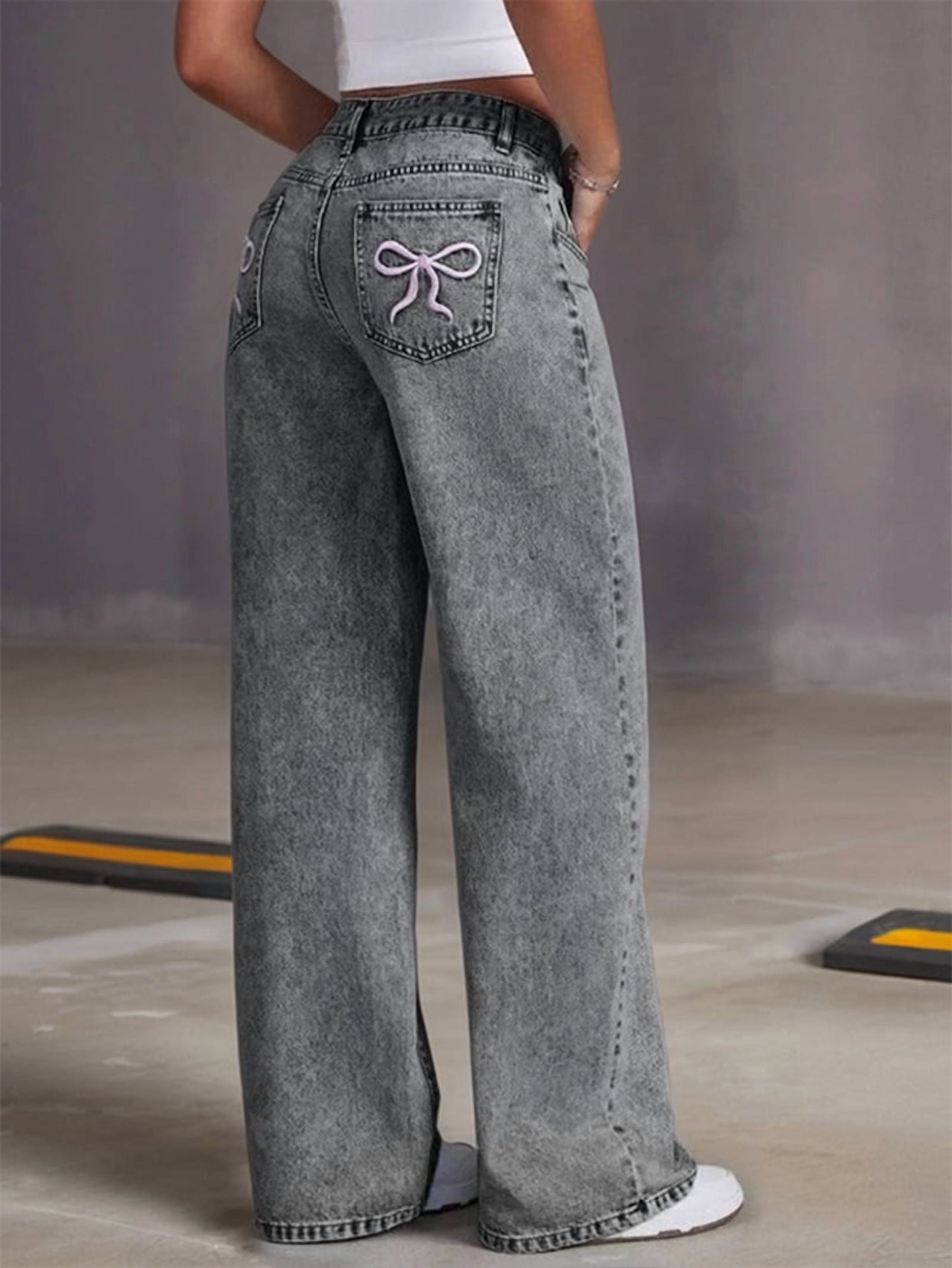 Hohe Taille Damenjeans Weite Bein Spitzen Detail