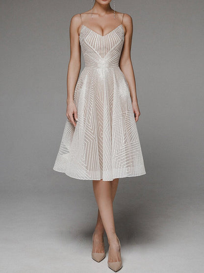 BerlinGlamour Sommerkleid mit Stickerei und Trägern