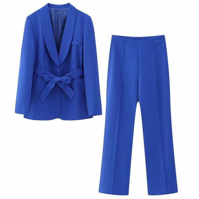 Eleganter Damenanzug 2-teilig mit Blazer und Hose
