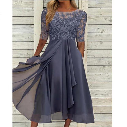 Damenkleid aus Chiffon mit Stickerei, Spitze und Aussparungen von BerlinGlamour