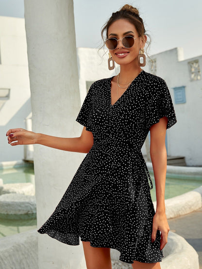 Rotes Sommerkleid mit Punkten Volants Kurz