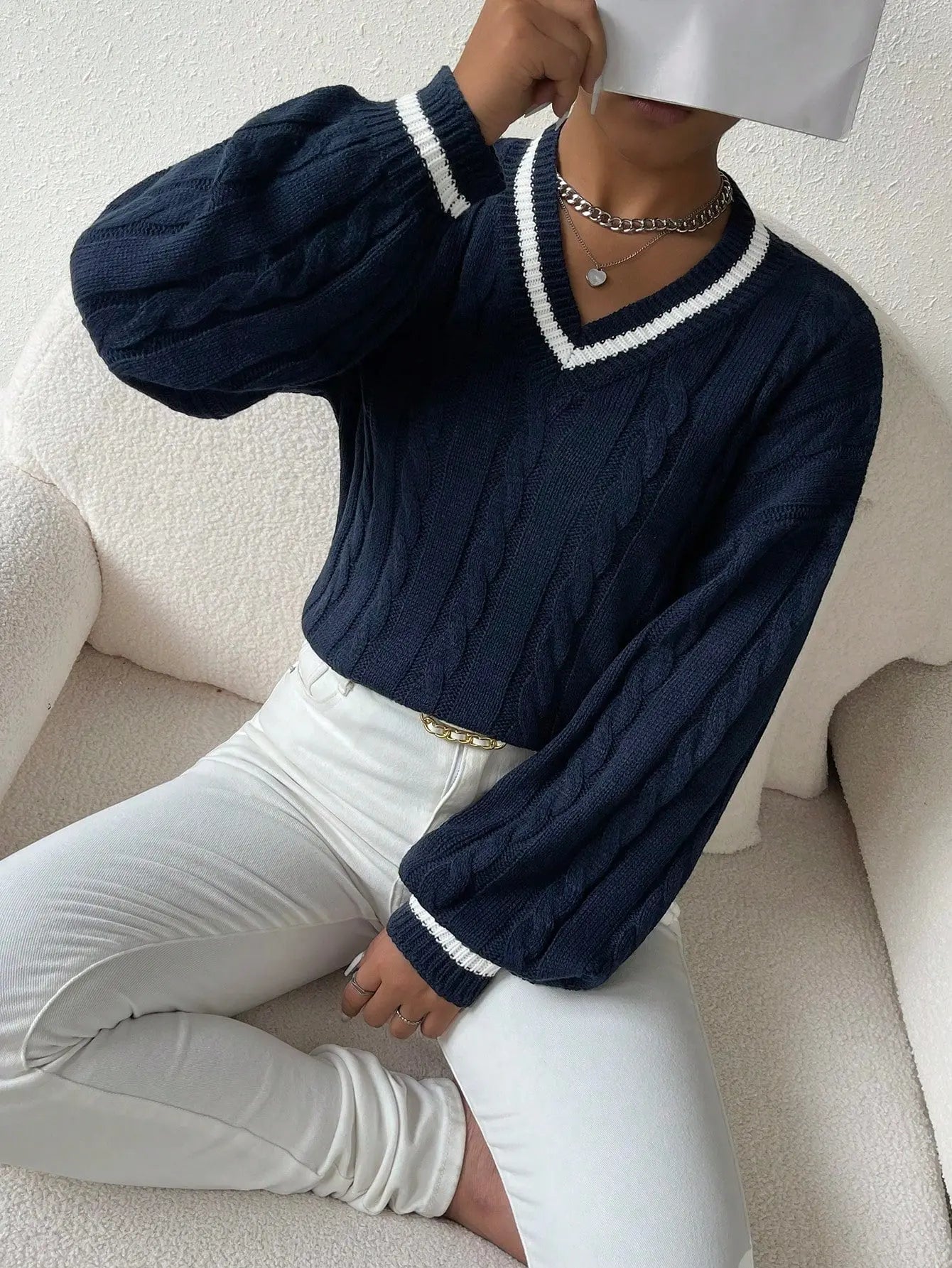 Freja | Gestreiftes Kabelstrickpullover Mit V Neck Zendoo.de
