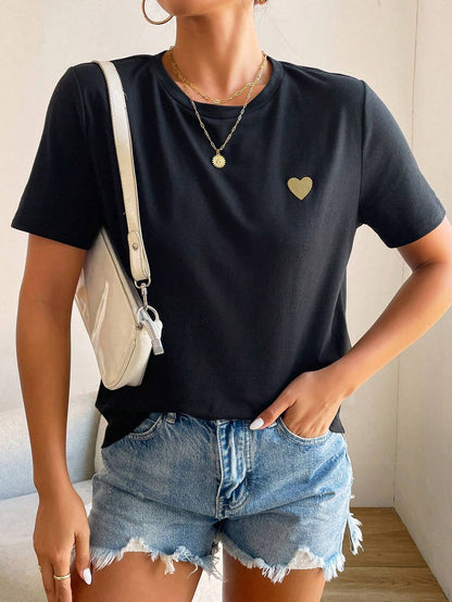 Einfaches Damen T-Shirt mit Herz Dekoration
