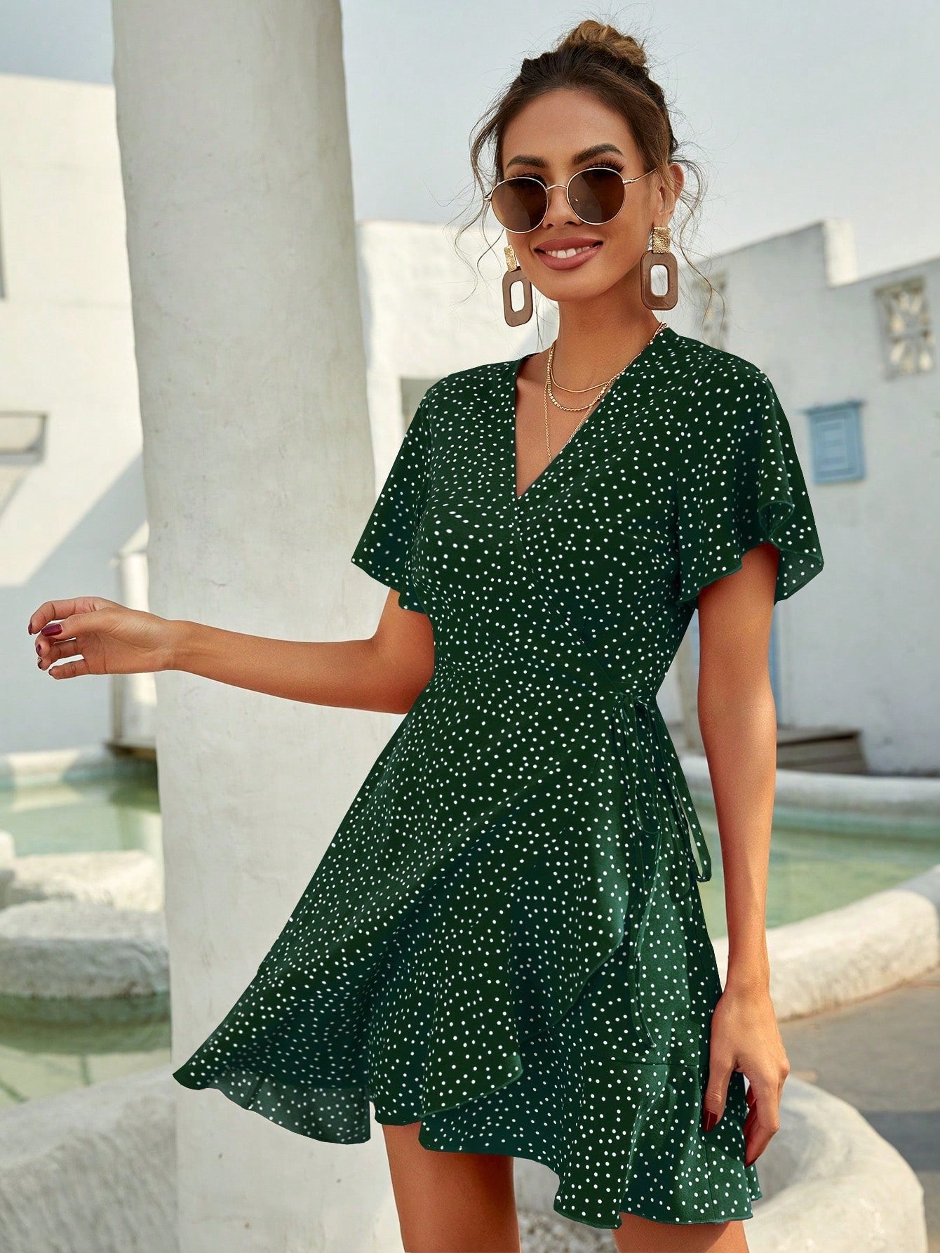 Rotes Sommerkleid mit Punkten Volants Kurz