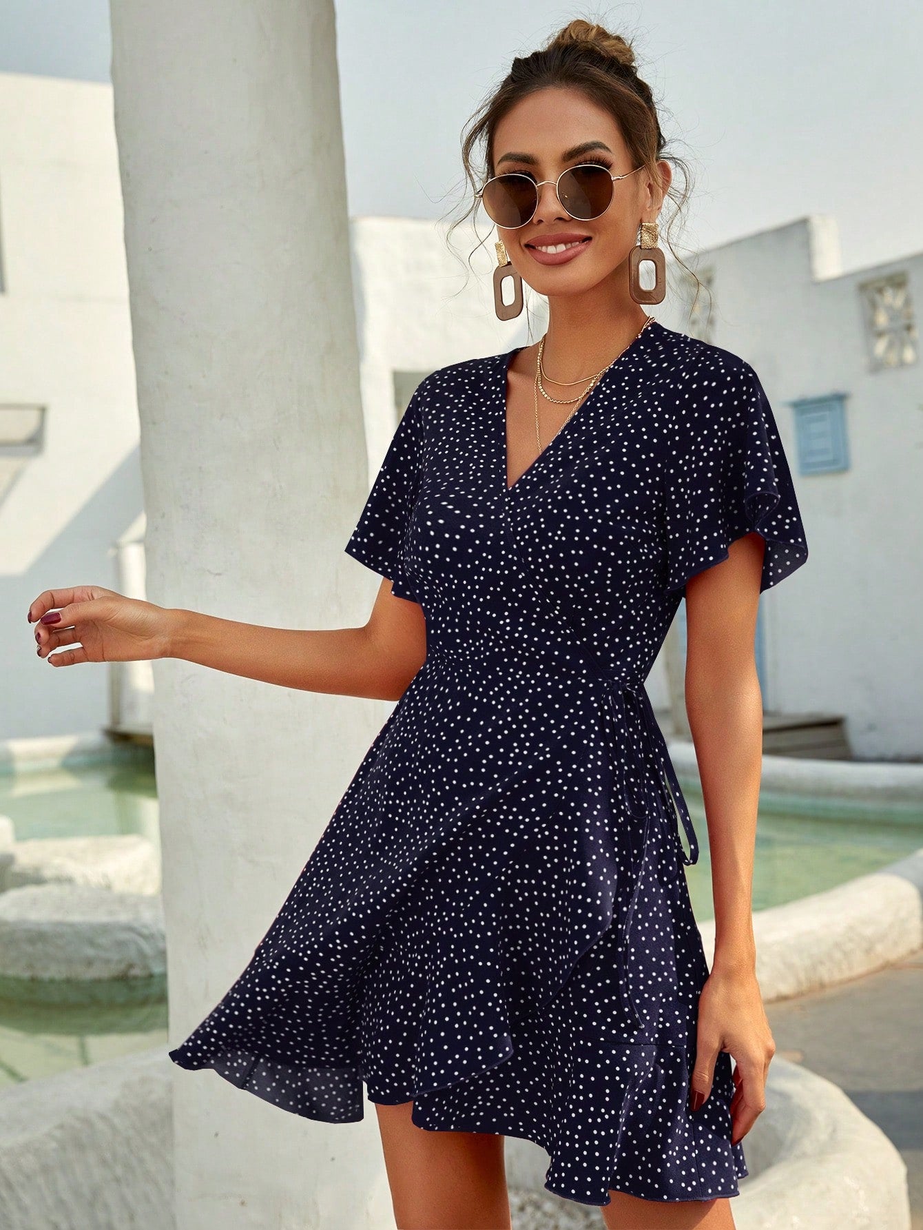 Rotes Sommerkleid mit Punkten Volants Kurz