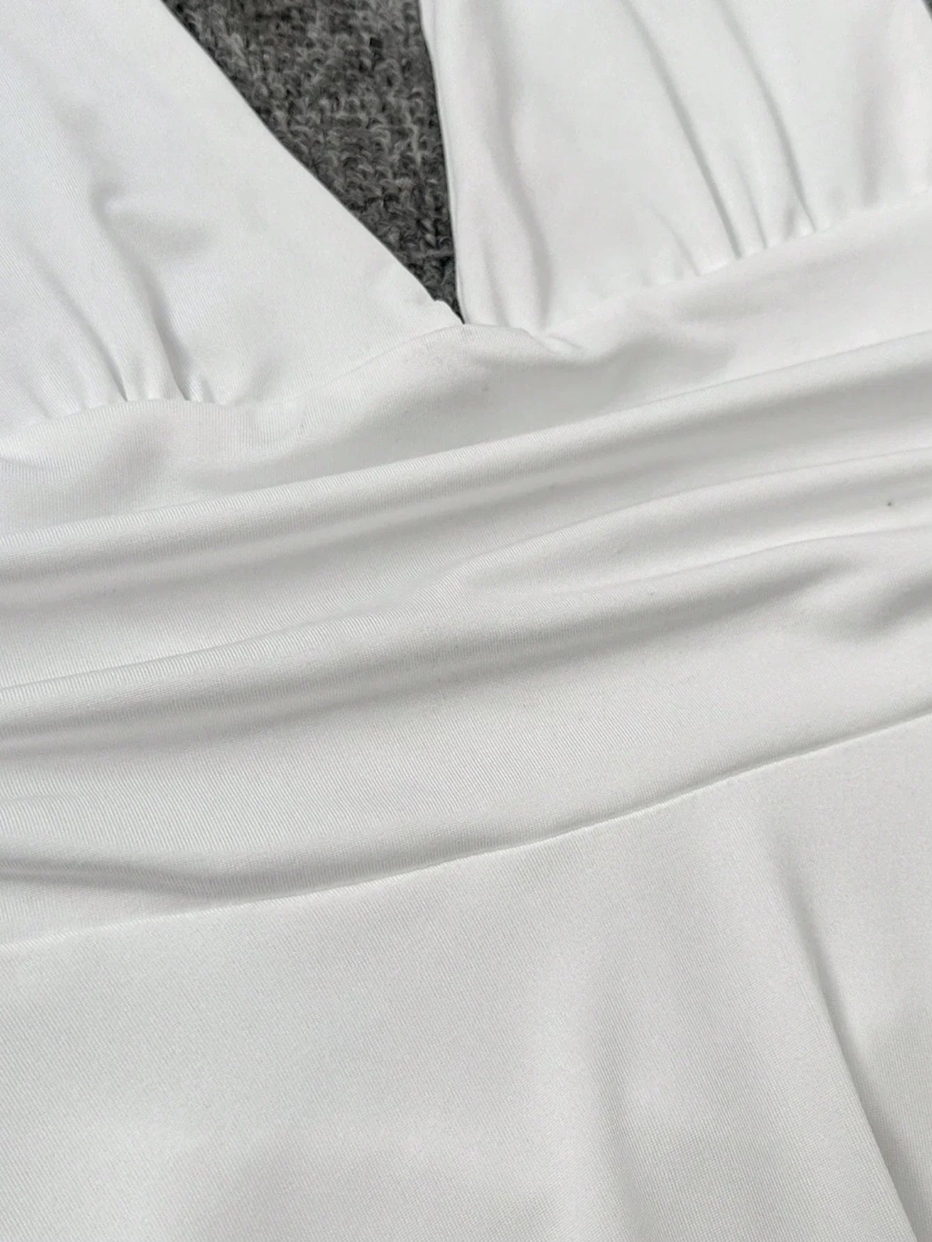 Kleid Minikleid Halterneck Figurbetont feminin