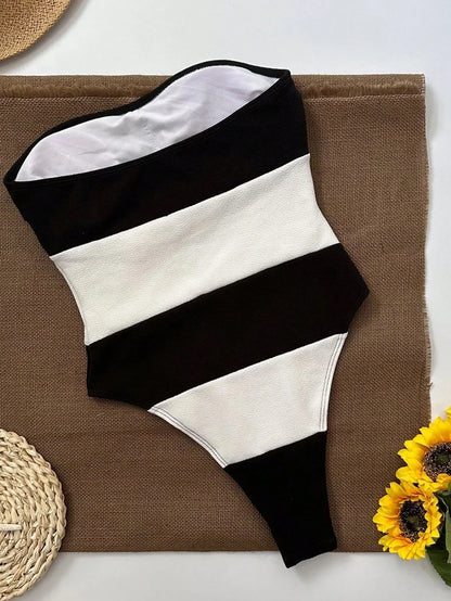 Schulterfreies Einteiler-Schwimmen-Oberteil High-Leg mit Kontrast