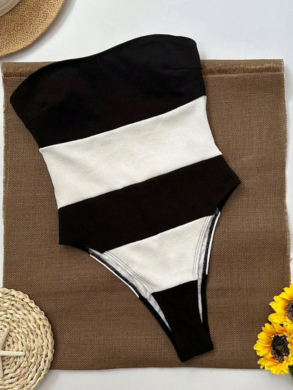 Schulterfreies Einteiler-Schwimmen-Oberteil High-Leg mit Kontrast