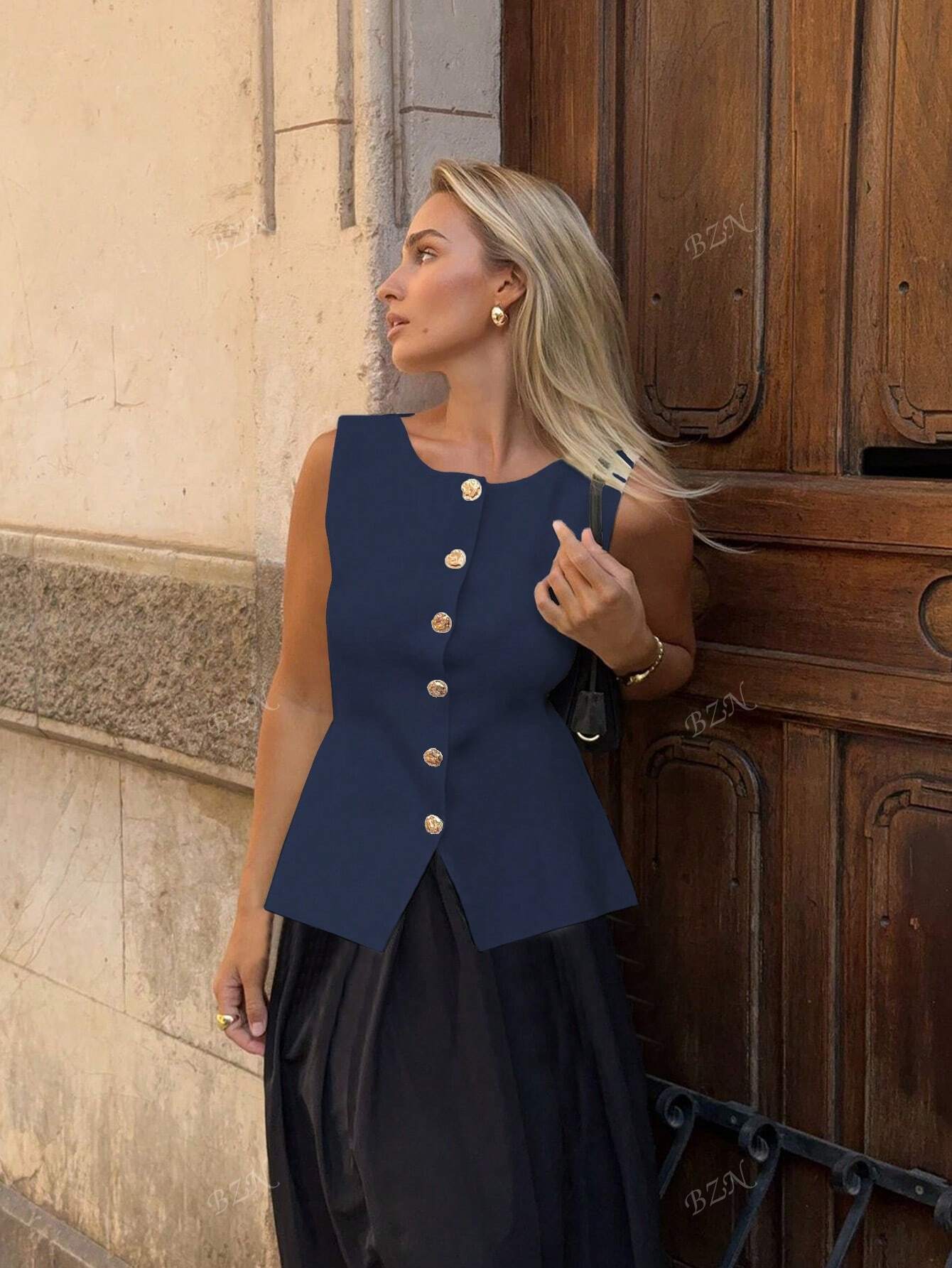 Ärmellose Damenweste Knöpfe Elegante Modern