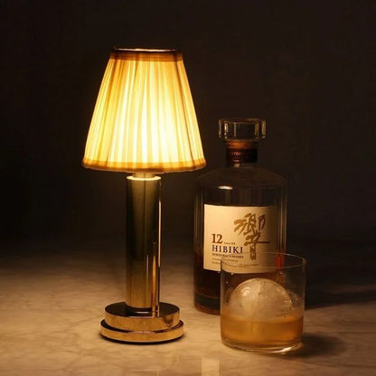 Drahtlose Tischlampe Modern Elegantes Design - BerlinGlamour