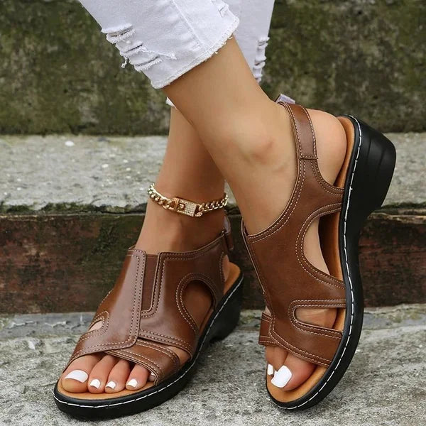 Orthopädische Sandalen mit Federbett Unterstützung