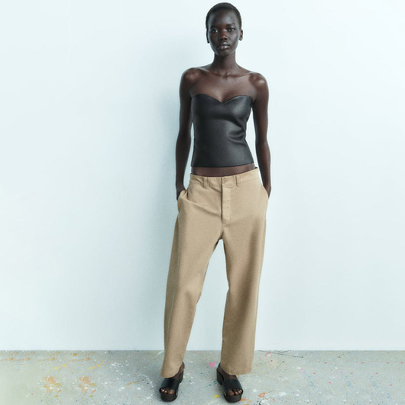 Schwarze Variante des Shimmer Tops im minimalistischen Stil