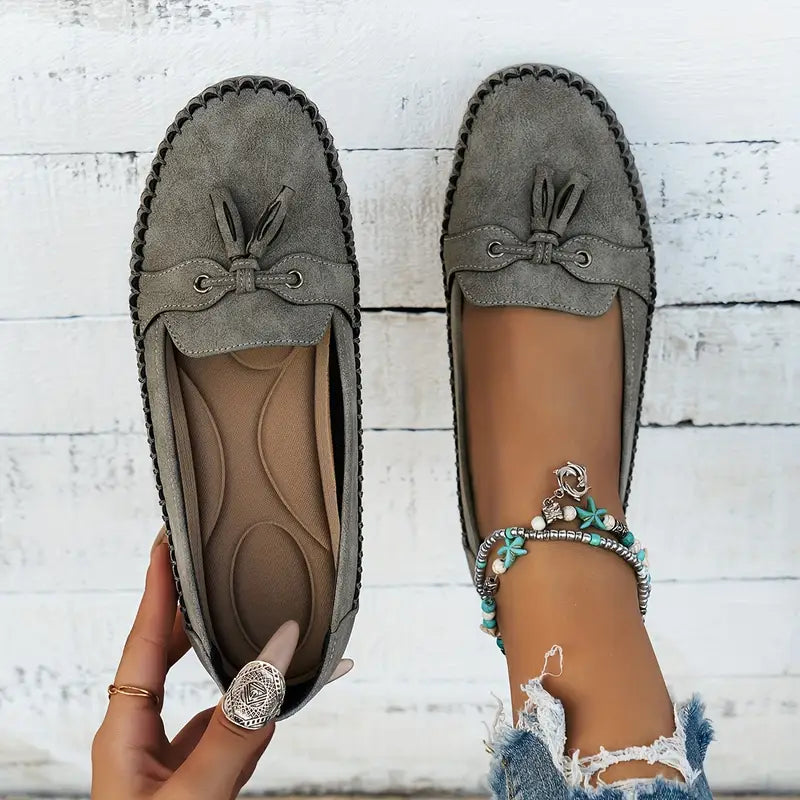 Damen Slipper Wildleder Quasten Detail Elegannt