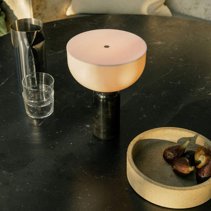Marmor Tischlampe Luxus Gold Akzente Modern