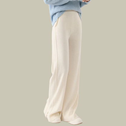 Bequeme Damen Strickhose Locker Geschnitten