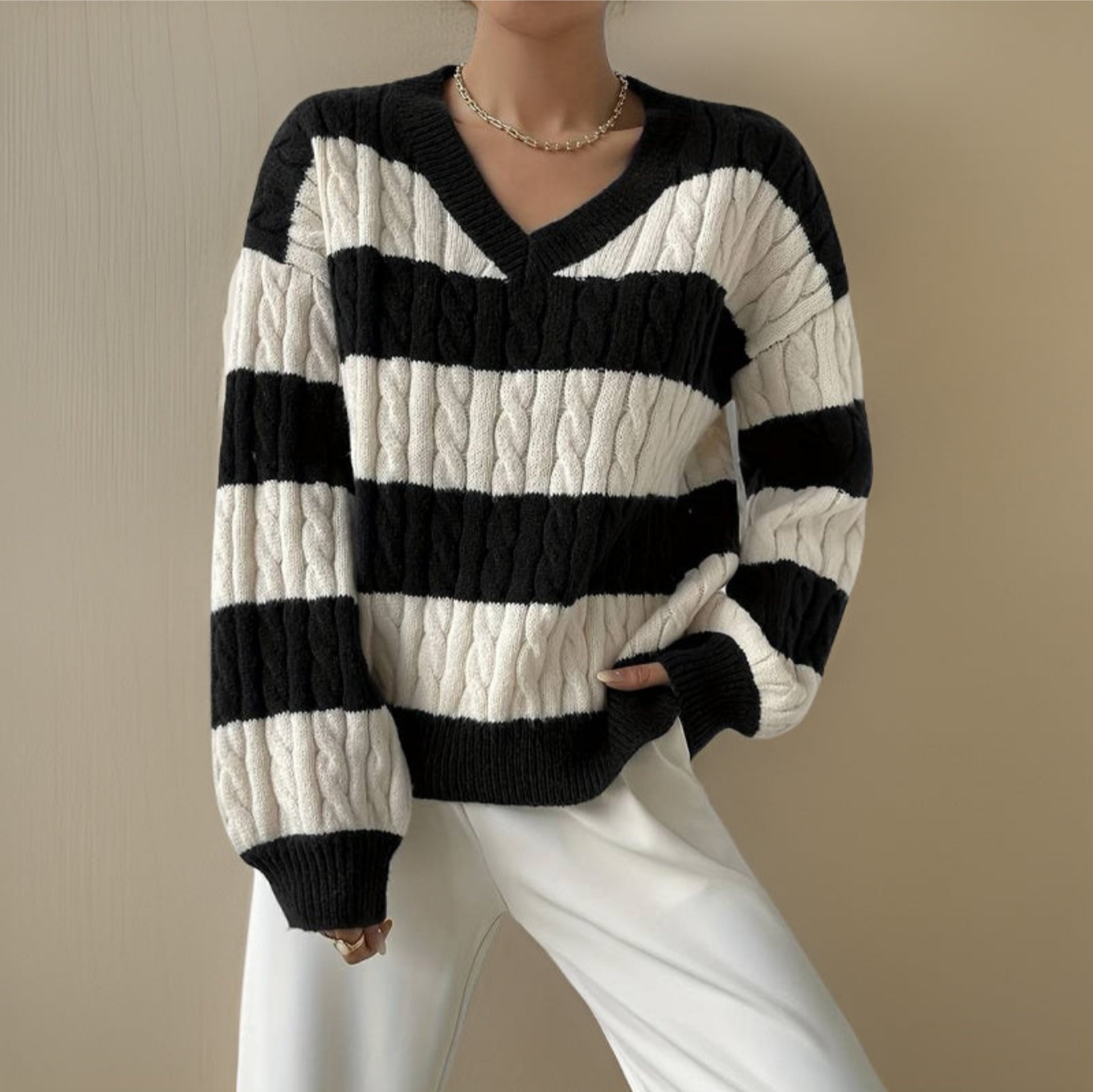Frauen Pullover Langarm Schwarz Weiß Eleganz