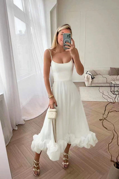 Elegantes Damenkleid für Hochzeitsgäste mit Rüschen